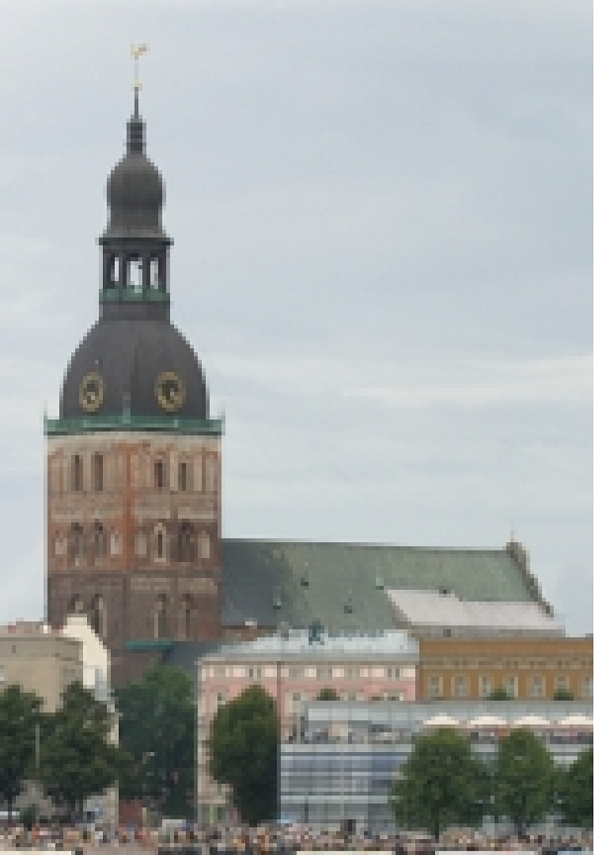 autors: Rīdzinieki par galveno pilsētas simbolu atzīst Vecrīgas panorāmu