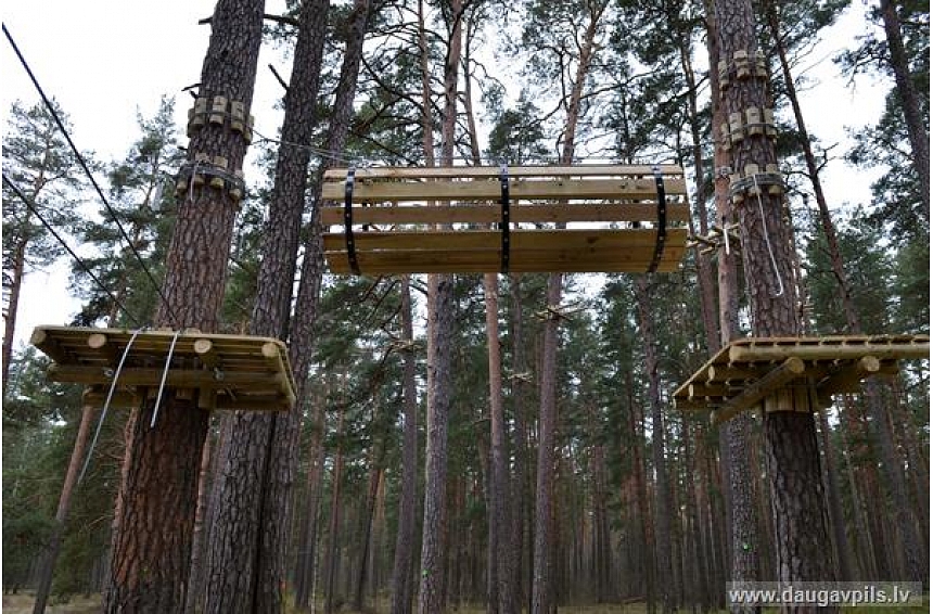 autors: Daugavpils.Stropos top piedzīvojumu parks Tarzāns