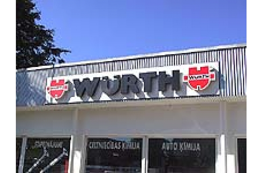 autors: Ganību dambī 29 b atrodas firmas "Wūrth" veikals. Tam ir ērta piebraukšana, veikala priekšā atrodas neliels stāvlaukums