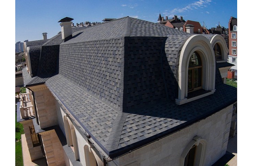 autors: Bitumena segums labi noderēs dažādiem jumtiem