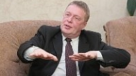 «Zibens un pārspiegumaizsardzība ir sarežģīts tehnoloģisks lego»