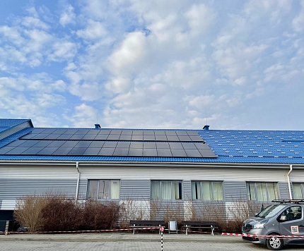 Kuldīgas slimnīca ir uzstādījusi saules elektrostaciju ar viedo vadības sistēmu