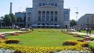 150.Latvijas Nacionālās operas ēkas jubilejas gadu LNO trupa uzsāks uz pilnībā atjaunotas skatuves