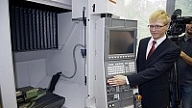 RTU atklāj jaunizveidoto datorizēto darbagaldu laboratoriju