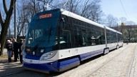 Zemās grīdas tramvaji sāks regulāri kursēt arī 11. maršrutā
