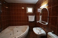 Bathroom prices in Lithuania: from 10 thousand to one million Litas
