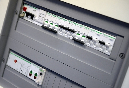 Latvijas elektriķus aicina pieteikties elektriķu čempionātam