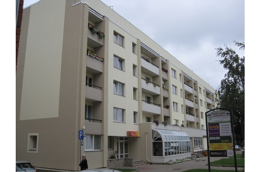 Noslēgusies daudzdzīvokļu dzīvojamās mājas, Valmierā, Rīgas ielā 26 renovācija