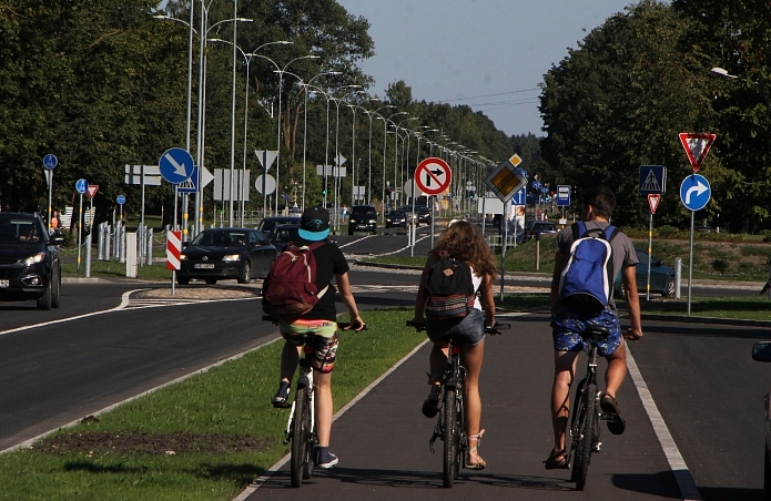 Vecāķus un Lilasti savienos veloceliņš