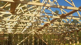 Jumta konstrukcijas – jumta spāres vai koka kopnes?

