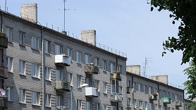 Aicina dzīvokļu īpašniekus pievērst pastiprinātu uzmanību balkonu tehniskajam stāvoklim