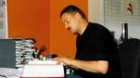 Spējam aizpildīt jebkuru aili ēkā- ar logiem, jumta logiem, vārtiem, durvīm