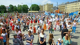 Rīga. Atklāj Centra sporta kvartāla rotaļu laukumu