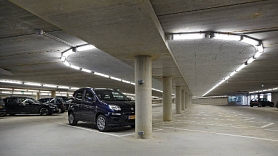 Philips slēgto stāvvietu apgaismojuma risinājumi