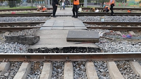 Uzsākti dzelzceļa sliežu pārejas remontdarbi Mālkalnes prospektā