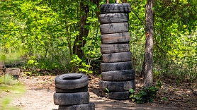 Neizmet un nededzini: kādu kaitējumu nodara nepareizi uzglabātas un mežā izgāztas riepas