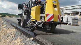 WEIRO smidzinātāju izmantošana palīdz celt ceļu būves un remonta darbu kvalitāti