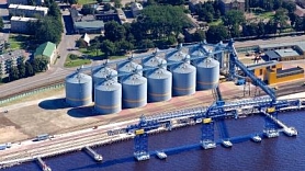 Ventspils. Pabeigta jaunās universālās noliktavas lauksaimniecības produktu uzglabāšanai un pārkraušanai celtniecība