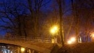 Līdz Ziemassvētkiem tiks pabeigta dekoratīvā apgaismojuma izbūve Rīgas kanālmalas apstādījumos