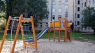 Uzstādīti jauni rotaļlaukumi
