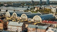 Rīgas centrāltirgū maina asfaltu