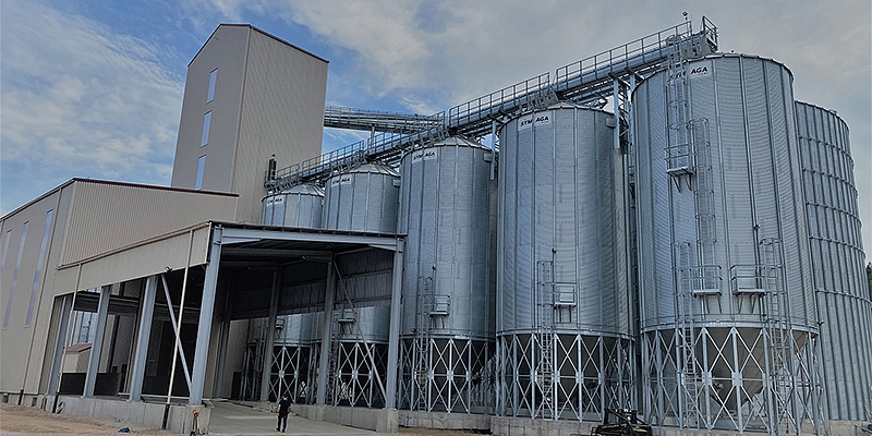 Preco graudu pieņemšanas bedre, kausiņu elevators E150, ķēdes transportieris K150, caurplūdes kalte GXL, vārsti