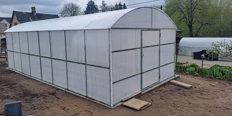 Polikarbonāta siltumnīcas