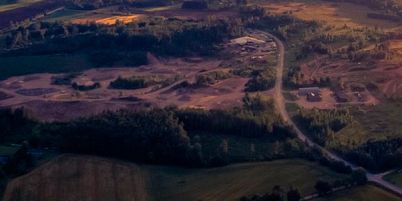 Vairāk par pakalpojumiem