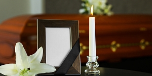 Apbedīšanas biroja "Tāle" moto – palīdzēt cilvēkiem vissmagākajā dzīves brīdī