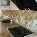 Virtuves stikla panelis ar fotoplēvi “Pļavas ziedi”
