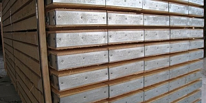 Kokmateriālu imports