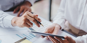 Finanšu un biznesa konsultācijas