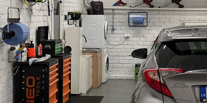 Stiklu pakešu restaurācija un tonēšana