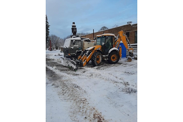 Kravas un vieglo auto serviss