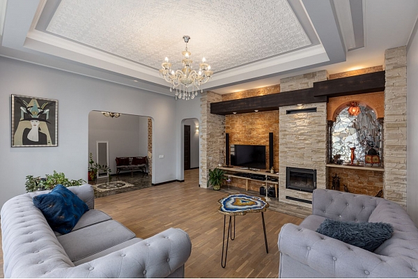 Nekustamā īpašuma aģentūra