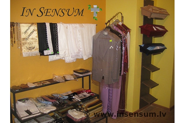 Zārki, urnas, apģērbs