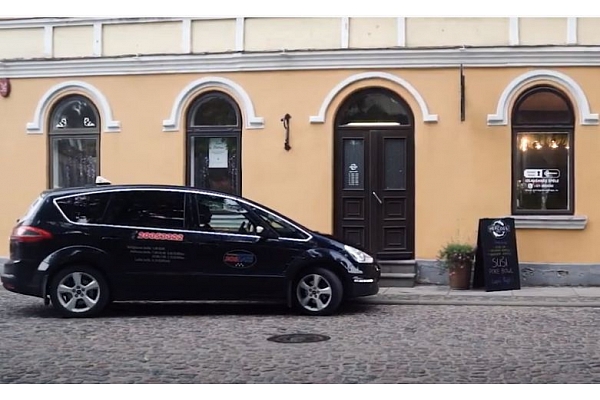 Diennakts taksometrs