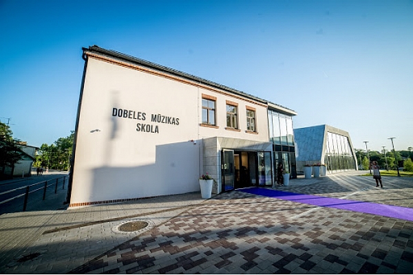 Dobeles Mūzikas Skola