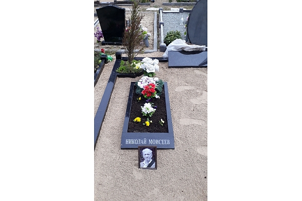 Kapu pieminekļu izgatavošana