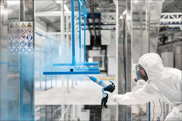 Pulverkrāsošanas pakalpojumi metāla detaļām