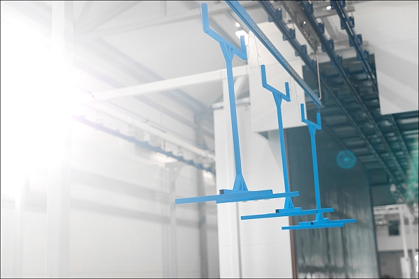 Akzo Nobel un citu pasaulē atzītu rašotāju pulverkrāsas