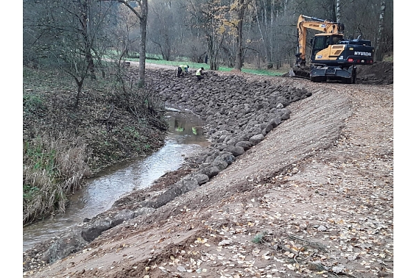 nogāzes nostiprināšana