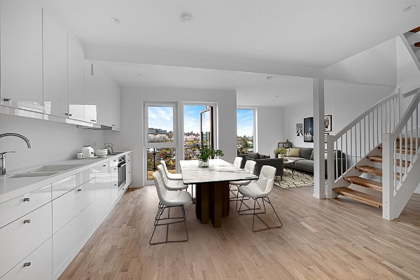 Māja ar pilno apdari