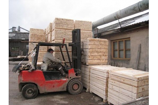 Dažādi taras materiāli