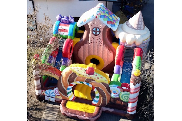 Piepūšamās atrakcijas