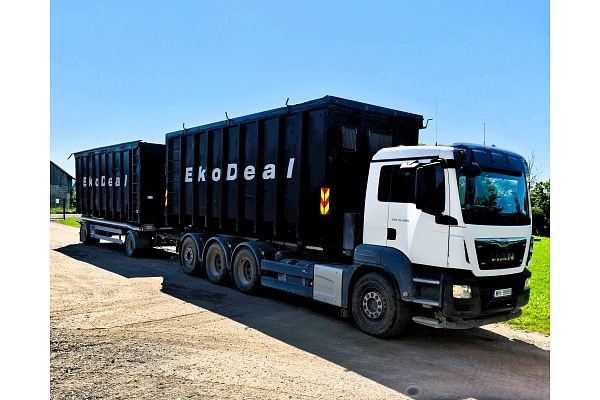 EkoDeal specializējas būvgružu un atkritumu izvešanā ar specializētiem konteineriem un transportu.