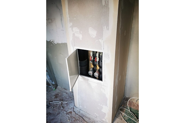 kanalizācijas stāvvadu un cauruļvadu montāža