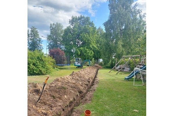 Ūdens apgādes sistēmas uzstādīšana dārzā