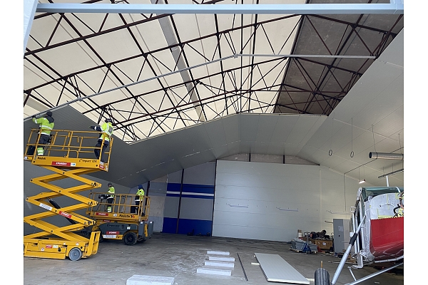 PVC angāra siltināšana ar sendvič paneļiem