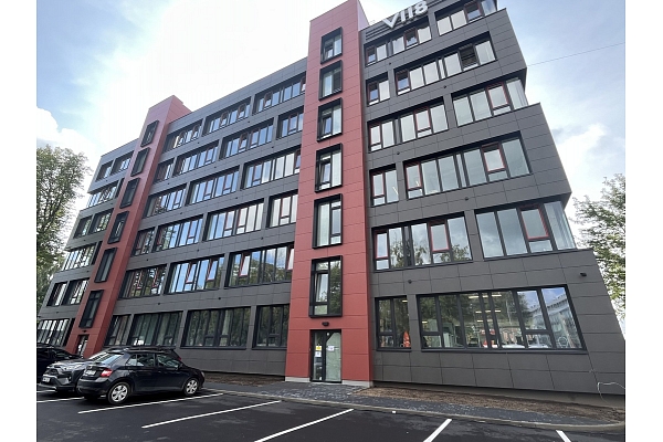 REHAU SYNEGO logi biznesa centrā V188. Ražotājs, Windows Factory